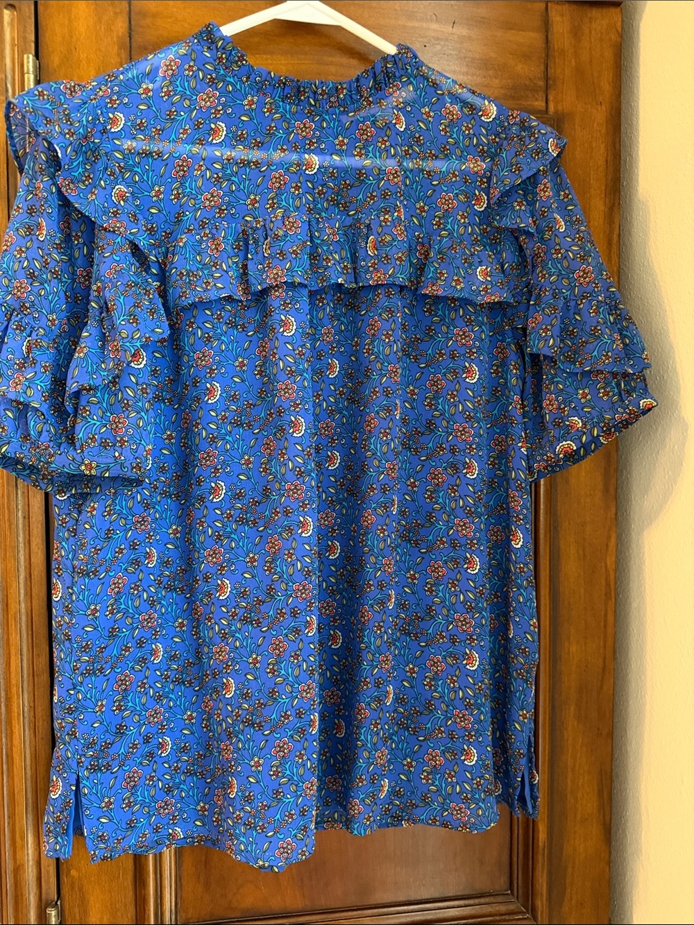 LOFT Blue Floral Ruffle Sleeve Top